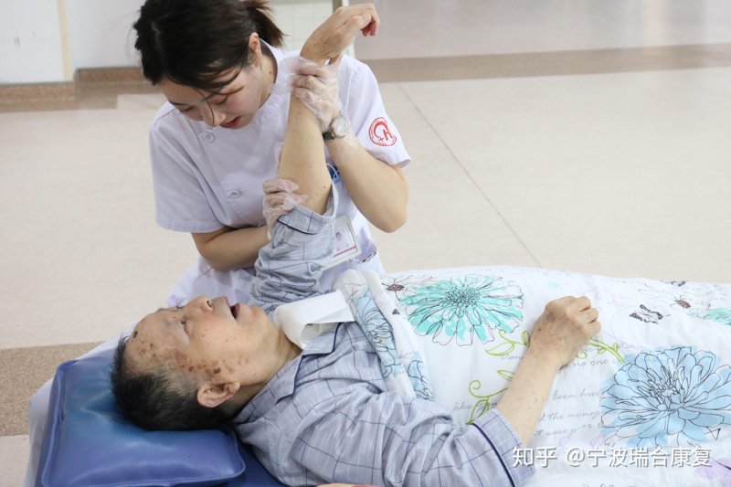 老年疾病预防不可忽视——关爱长辈健康从现在做起